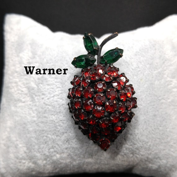 Warner Strawberry Rhinestone Japanned Brooch, 196… - image 1