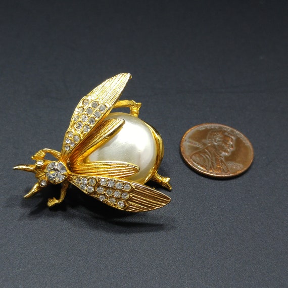 Fly Insect Faux Pearl Brooch, Clear Rhinestones, … - image 4