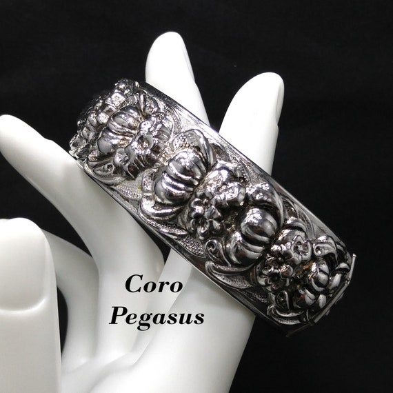 Coro store hinged bracelet