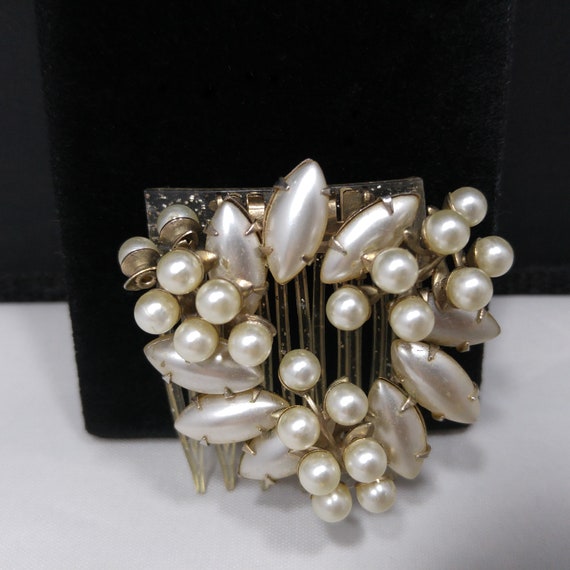 Faux Pearl Wedding Comb, Lucite Confetti Comb, 19… - image 2