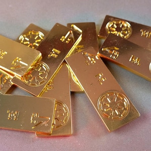 At Attin Old Republic Credits | Gold Credit Solid Metal  | Star Wars Skeleton Crew Inspired Prop