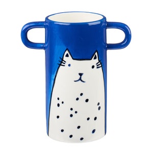 Perfect gift for cat lovers. Cute Cat Vase. Cat mum lady gift. The best cat owner presents. Personalised cat gifts. Personalised pet mugs.