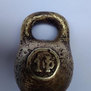 vintage weight for weighing,brass,weight 1 pound USSR