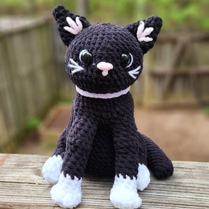 PDF Crochet Tuxedo Cat Pattern