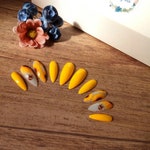 Bumblebee and Sunflower Yellow "To Bee" press on nails, fake nails, gel nails
