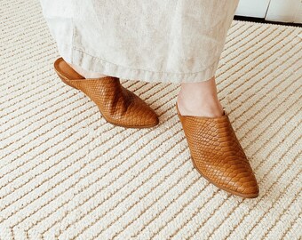 Vegan Leather Brown Croc Mules 7.5 NWOT