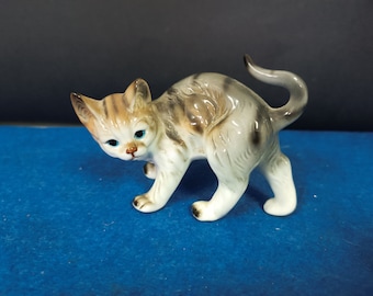 Beautiful Vintage porcelain Cat figurine Bone China