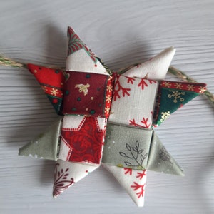Scandinavische Star-kerstboomdecoratie, enkelvoudig, 3-pack, 5-pack, handgemaakt in Ierland met kerst, feestelijke, reguliere stoffen. afbeelding 3