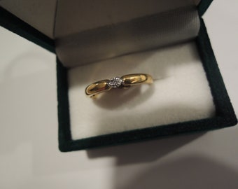 Bague de promesse depuis 1982.  fait pour convenir au budget voir menu