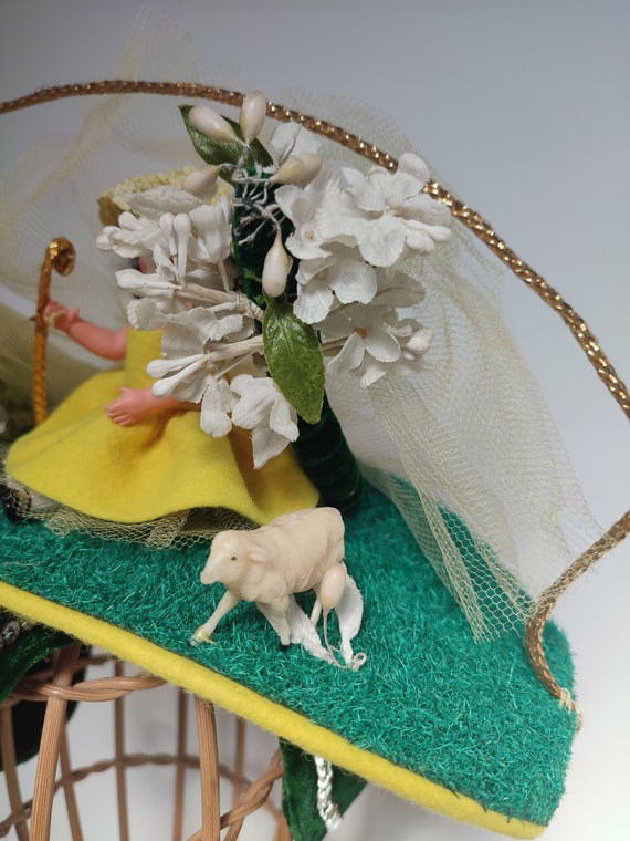 Whimsical 50s hat for St Catherine - image 3