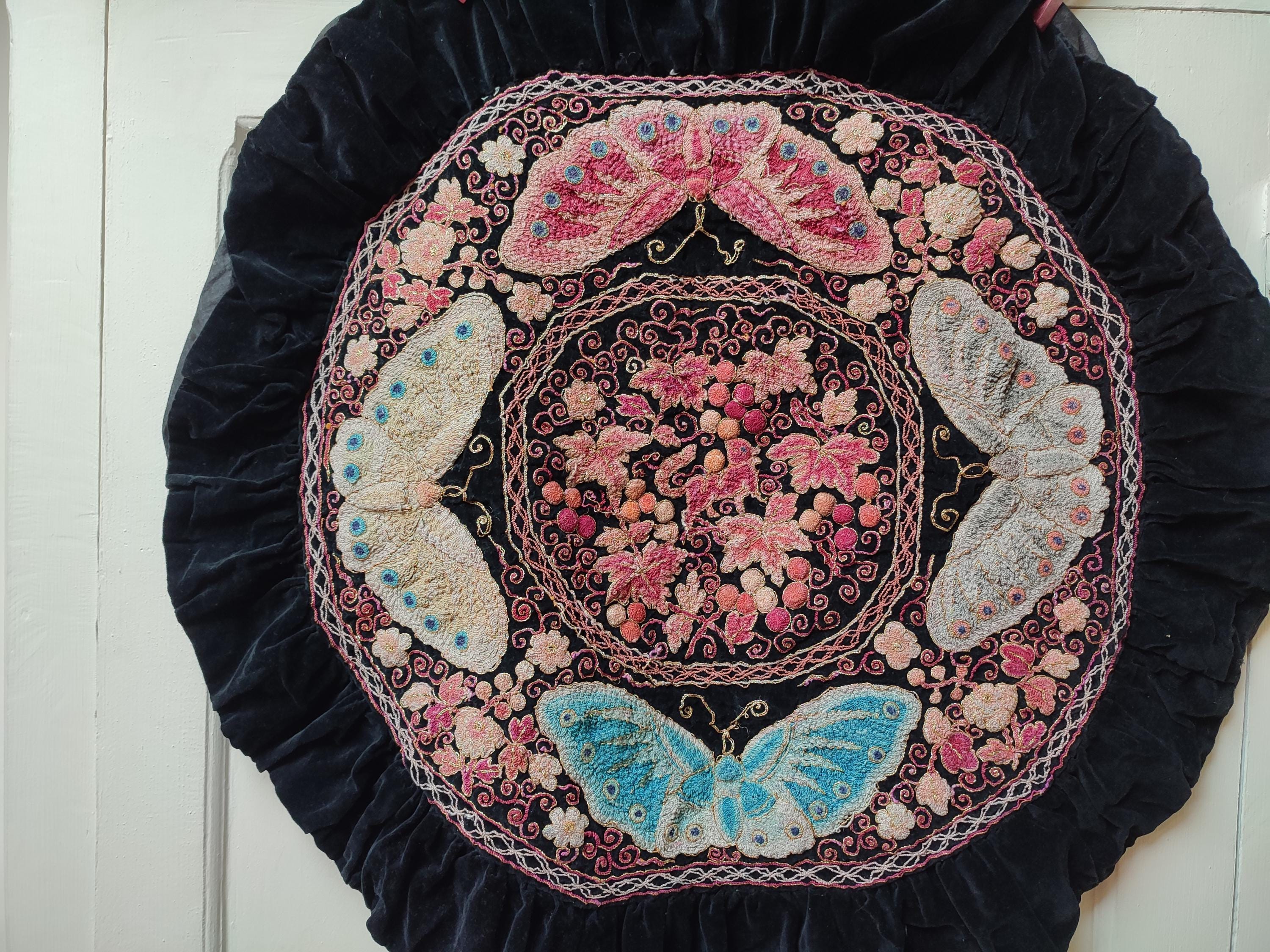 手刺繍のクッションカバー 中国刺繍、手刺繍のクッションカバー - Etsy 日本