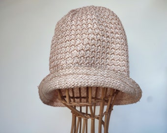20s straw cloche hat for the seaside in powder pink