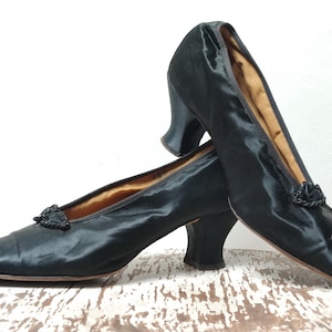 Antique black satin leather pumps bobbin style heel