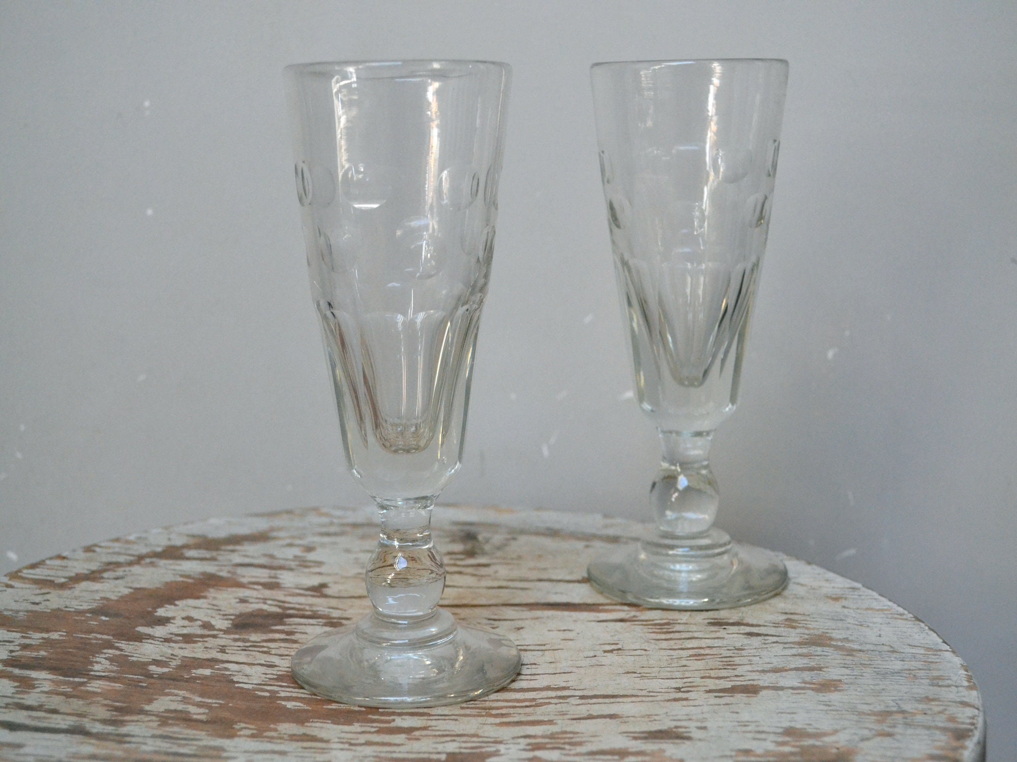 Verres Antiques à Absinthe, Décor de Bistrot, Accessoires Bar Ancien