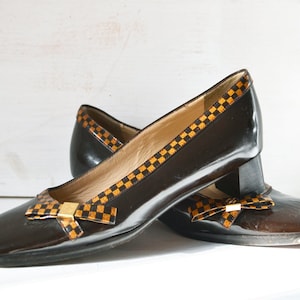 Chaussures ballerines Louis Vuitton, vintage originales, marron vernies, taille 36, logo, France