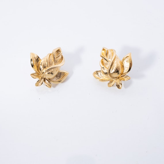 Vintage Trifari Earrings - Rosebud Earrings - Sign