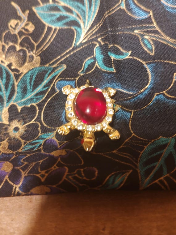 Red acrylic rhinestone turtle - image 1