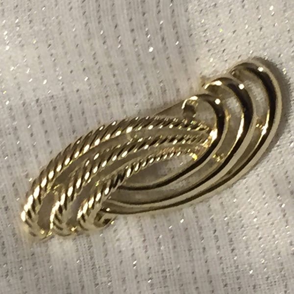 Vintage Scarf pin Brooch Swirl Twisted Gold tone Classic Career Pin Brooch