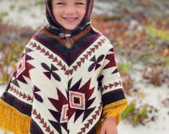 Poncho para niños / Talla 4 / / Poncho de Alpaca / Poncho con flecos / Poncho Boho / Poncho pullover / Poncho con capucha / Hecho a mano