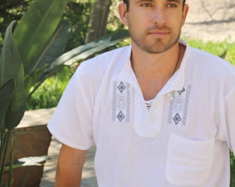 Elegantly Embroidered Men's 100% cotton short-sleeve shirt