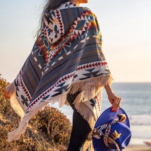 AlpacaPoncho L/XL Hooded Cape, UNISEX,