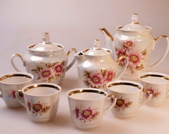 Vintage coffee tea set for 5 Tea pot set Espresso set Demitasse set Iridescent Pink flowers pattern Small tea cups