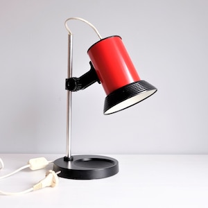 Vintage verstellbare Schreibtischlampe, rote und schwarze Tischlampe, Vintage 1970er Retro-Beleuchtung, Bürolampe, Mid-Century-Licht