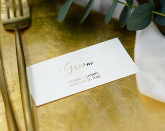 Gold Flat Wedding Place Cards – Elegant, Minimal, Personalised