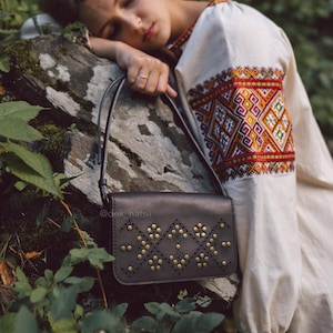 Sac à bandoulière en cuir ukrainien | à bandoulière | à main en cuir - Sac ethnique pour femme | Sac à main bandoulière | Sac messager | Unisexe