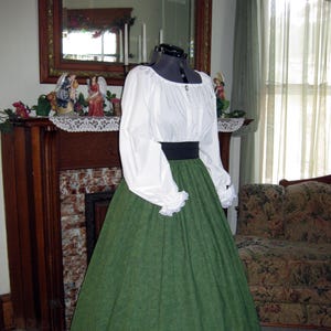 Civil War Era Western Trek Pioneer Victorian Dress - Deep Green Subtle Print; All Three Pieces Included
