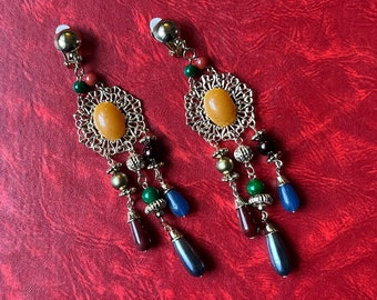 Vintage Clips Costume Jewelry