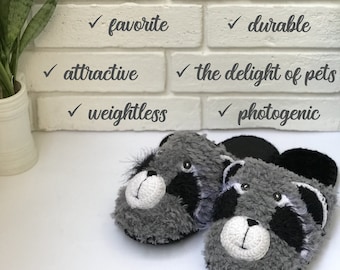 Handmade Raccoon Slippers – Cozy & Fun Animal Costume Footwear for Women