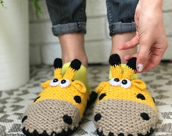 Giraffe Slippers Funny Gift – Handmade Animal House Shoes for Adults, Cozy Plush Slippers, Cute Zoo Lover Present Idea