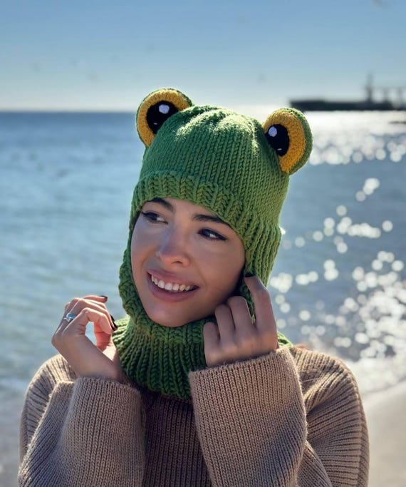Green Frog Balaclava, Handmade Crochet Winter Hat, Cozy Eye  display picture 1