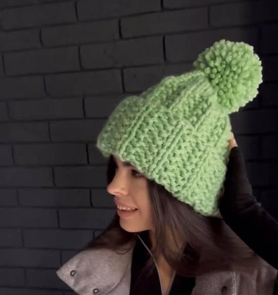 Hand Crafted Light Green Chunky Knit Beanie Soft Knit Beanie | Only € 18 | Organic Basics main image 2