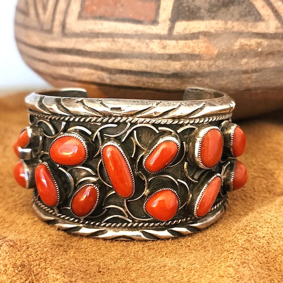 Navajo Mediterranean Red Coral Cuff Bracelet 1970's Vintage Navajo Mediterranean Red Coral Cuff Bracelet 1970's Vintage