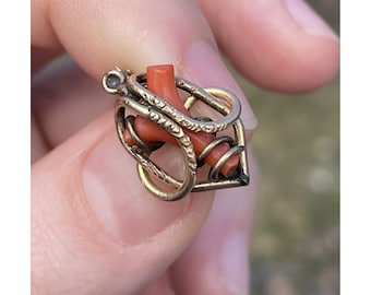 Broche antiguo victoriano de oro de 9 kt y rama de coral natural, joyería del siglo XIX.