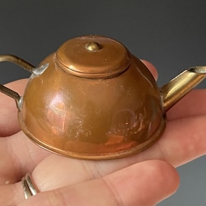 20th C. Salesman / Dollhouse Miniature Sample Copper Teapot Lid Made in England
