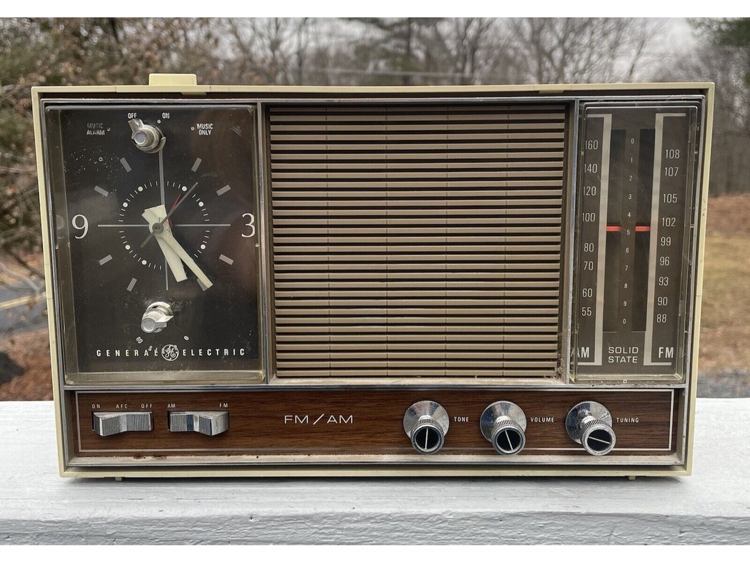 Mid-century Vintage General Electric AM FM Clock Radio C2530H - Etsy