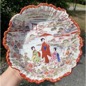 Antique Early 20th Century Japanese Kutani Geisha Porcelain Bowl Serving Dish