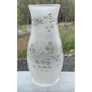 Antique Etched & Wheel Cut Astral Argon Kerosene Oil Lamp Shade Grape Victorian
