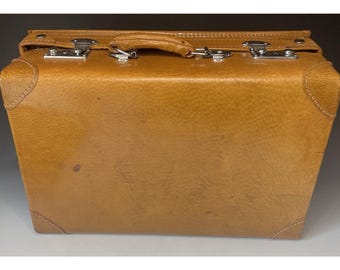 RETRO Vintage 1970s Genuine Leather Mid-Century Suitcase Travel Case