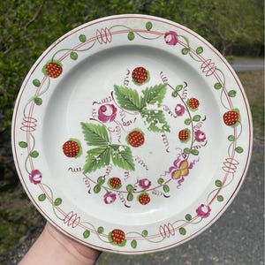 8.5&quot; 18th - 19th C. Antique Staffordshire Strawberry Plate Pearlware Georgian