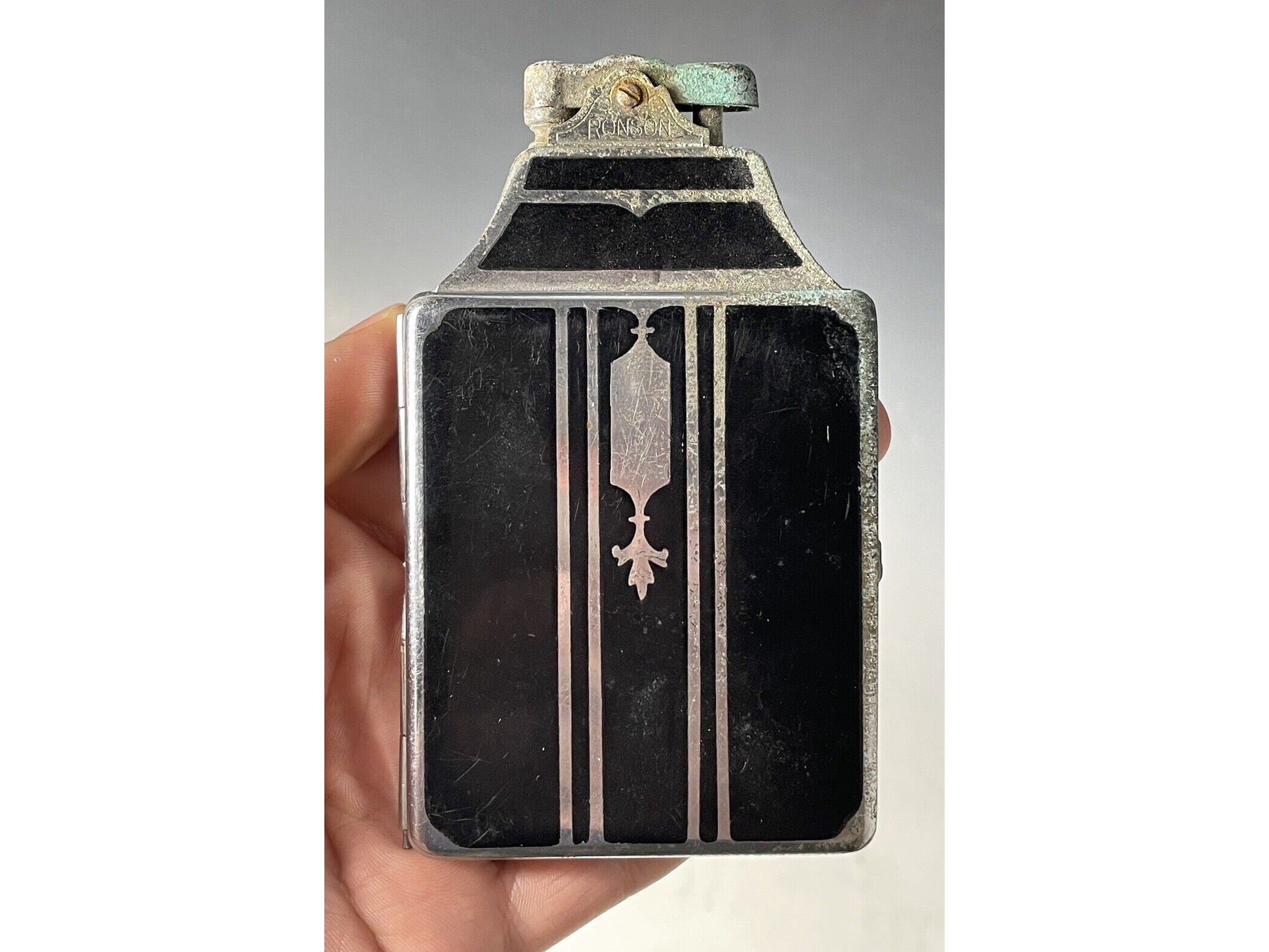 Ronson De-light Mastercase Art Deco Black Enamel Lighter 