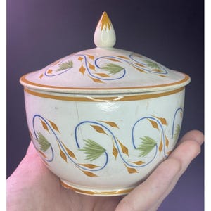 Antique Staffordshire Pearlware Porcelain Sugar Covered Bowl Pratt Ware 1800&#39;s