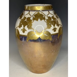 Antique Art Nouveau France Delinieres D & Co. Vase Art Nouveau 19th C. Porcelain