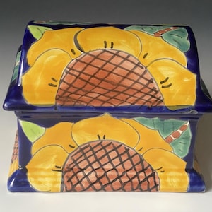 Retro 20th C. Artisan Painted Ruth Mexico Ceramic Treasure Box Talavera Folk Art