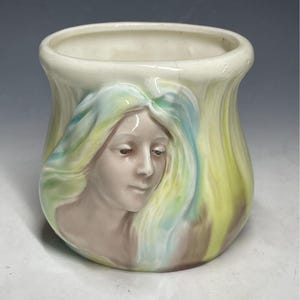 Antique Art Nouveau Continental Majolica Tobacco Humidor Jar Victorian Pottery