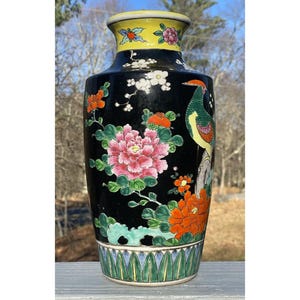 12&quot; Antique Vintage 1930s 1960s Famille Noire Japanese Porcelain Vase Black Bird