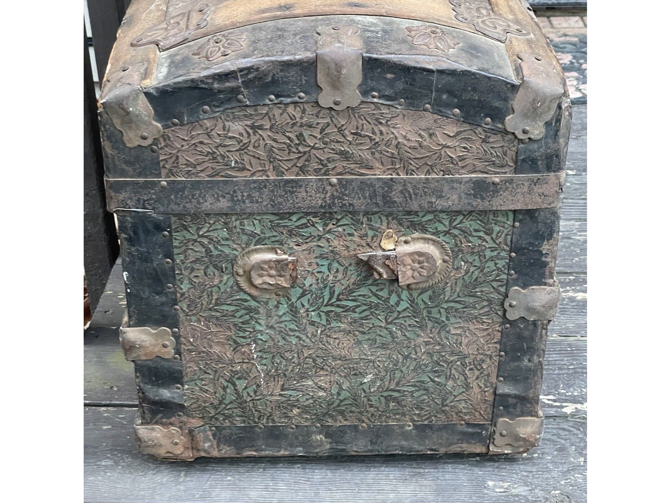 Antique 19th C. Victorian Dome Topped Tooled Leather Steamer Trunk ...